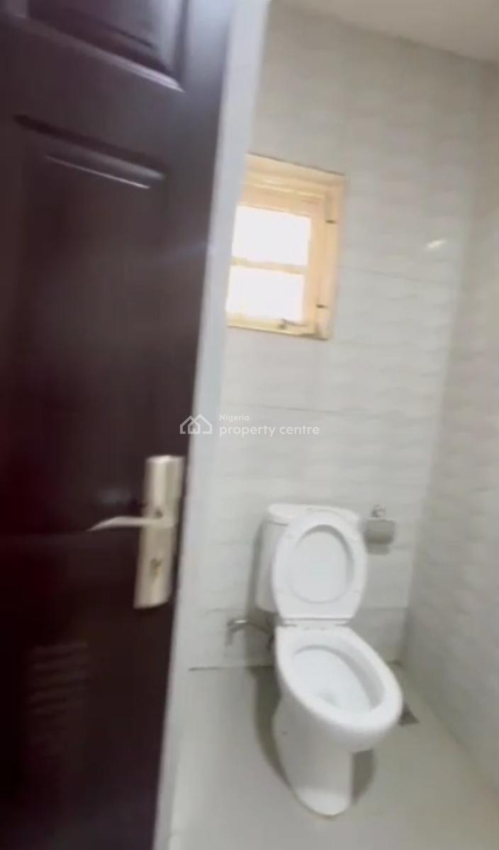 Luxury 3 Bedrooms Apartment Inside an Estate, Guzape Main, Guzape District, Abuja, Flat / Apartment for Rent