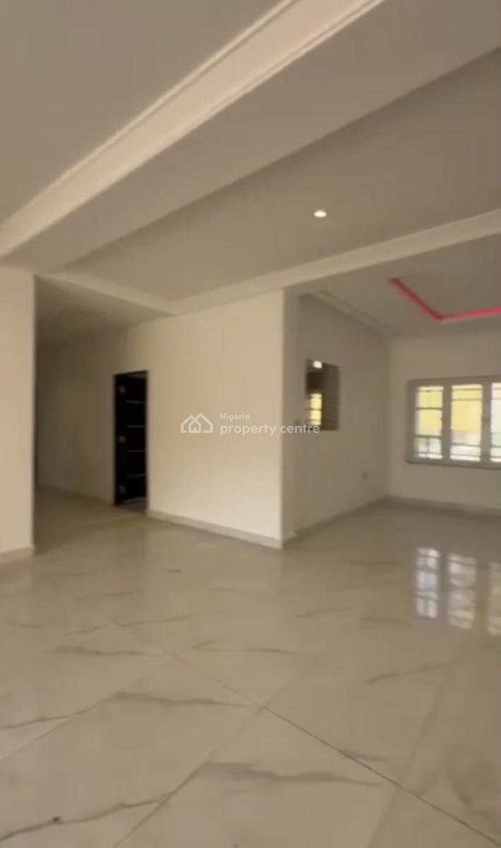 Luxury 3 Bedrooms Apartment Inside an Estate, Guzape Main, Guzape District, Abuja, Flat / Apartment for Rent