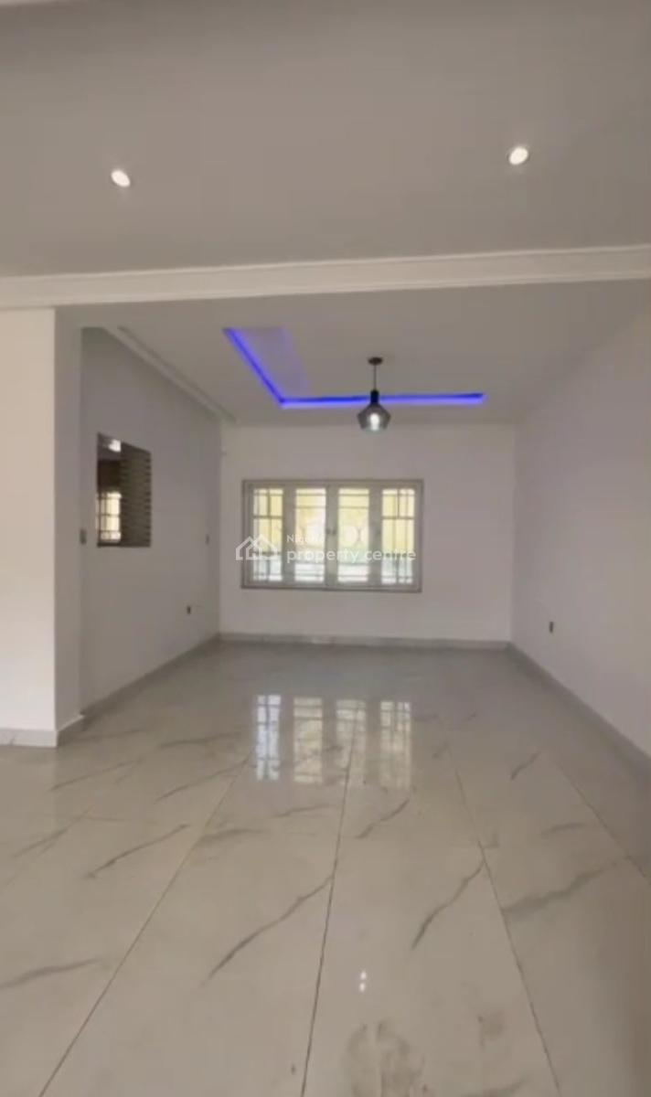 Luxury 3 Bedrooms Apartment Inside an Estate, Guzape Main, Guzape District, Abuja, Flat / Apartment for Rent