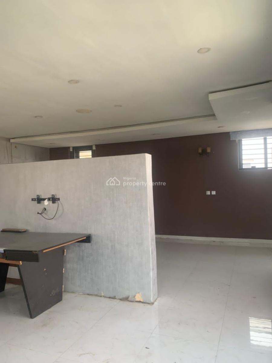 Spacious 5 Bedroom Detached House with Swimming Pool and 2 Rooms Bq, Lekki Phase 1, Lekki, Lagos, Detached Duplex for Rent