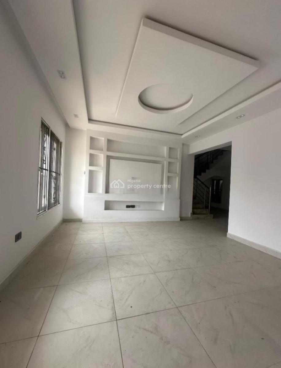 Elegantly Built 5 Bedroom Maisonette with Bq, Lekki Phase 1, Lekki, Lagos, House for Sale