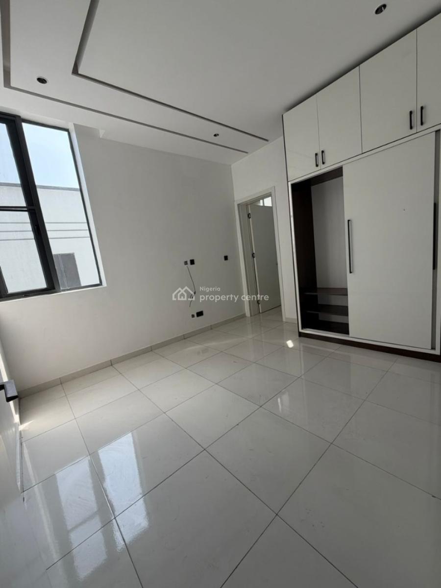 Luxury 2 Bedroom Apartment, Lekki Phase 1, Lekki, Lagos, Flat / Apartment for Sale