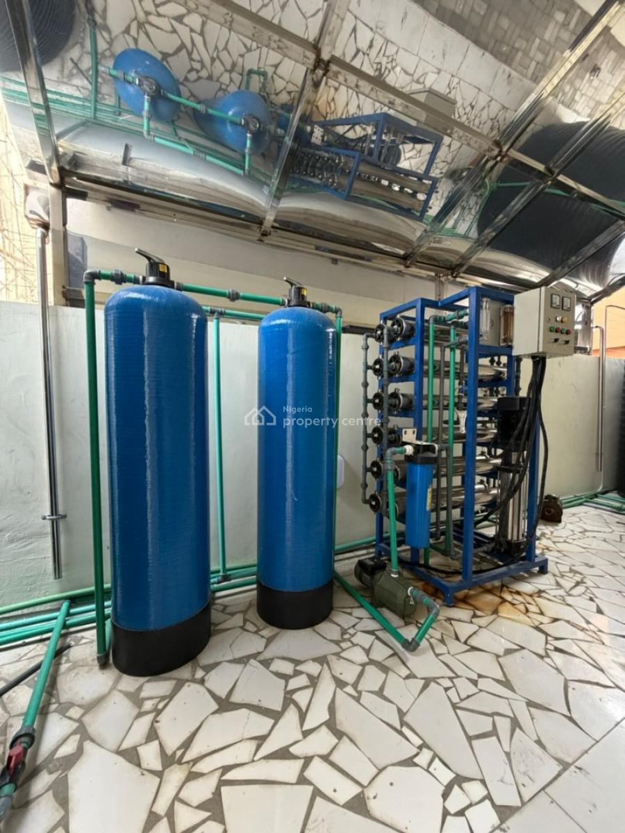 Luxury 2 Bedroom Apartment, Lekki Phase 1, Lekki, Lagos, Flat / Apartment for Sale