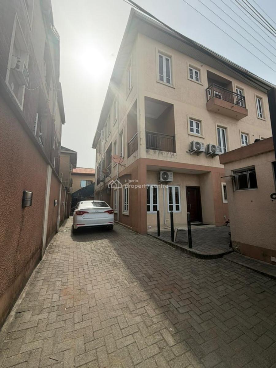 4 Besrooms Terrace Duplex, By Charly Boy Pedro, Gbagada Phase 1, Gbagada, Lagos, Terraced Duplex for Sale