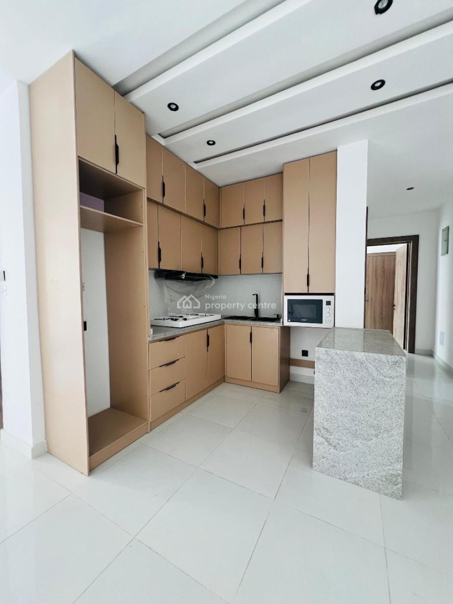 Affordable 3 Bedroom Penthouse, Lekki Phase 1, Lekki, Lagos, Flat / Apartment for Sale