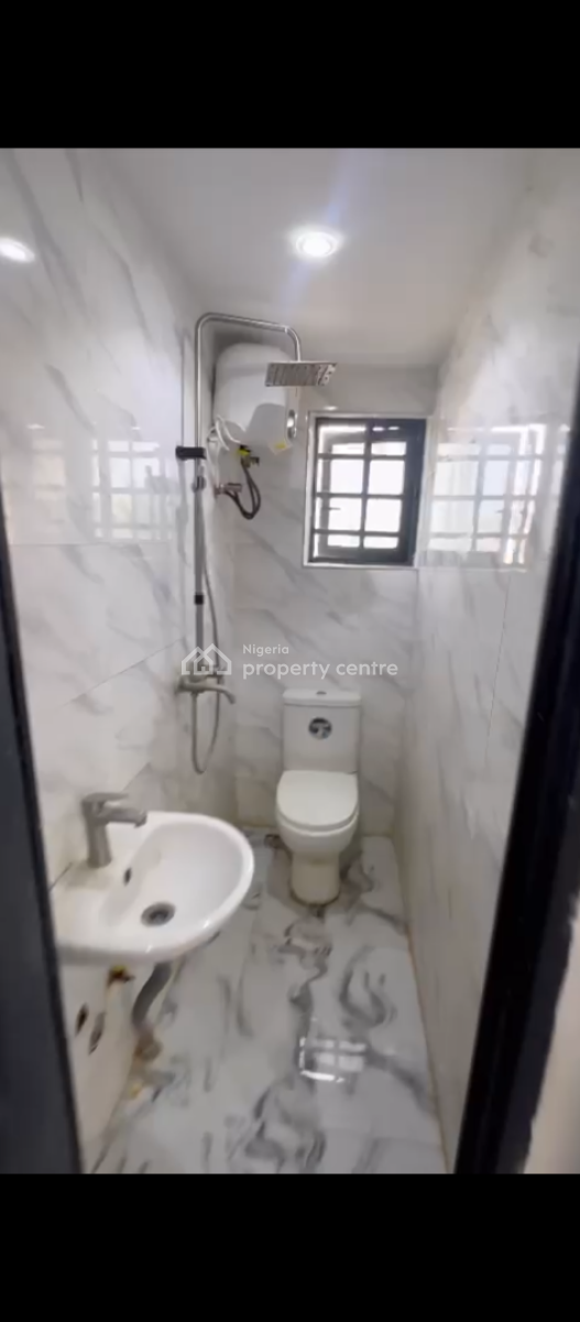 Proper Self Con Located in a Proper Estate, Ologolo, Lekki, Lagos, Self Contain (single Rooms) for Rent