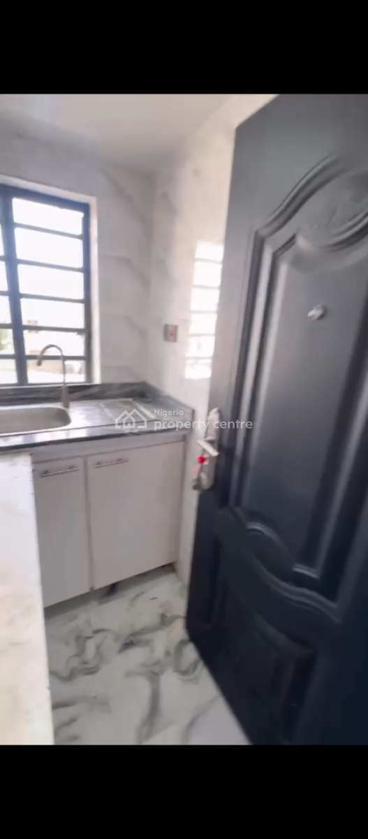 Proper Self Con Located in a Proper Estate, Ologolo, Lekki, Lagos, Self Contain (single Rooms) for Rent