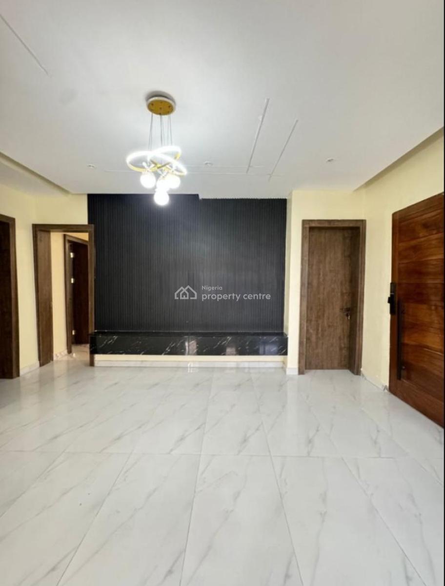 2 Bedroom Apartment, Lekki Phase 1, Lekki, Lagos, Flat / Apartment for Sale