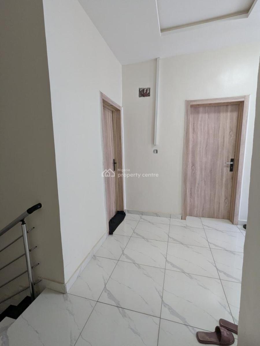 4-bedroom Semi-furnished Terrace Duplex (48v Solar System), Orchid, Lekki, Lagos, Terraced Duplex for Rent
