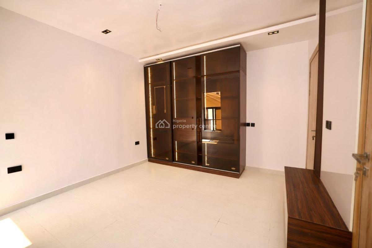 Brand New 2 Bedroom Apartment with a Bq Each in Lekki Phase 1., Lekki Phase 1., Lekki Phase 1, Lekki, Lagos, Flat / Apartment for Sale