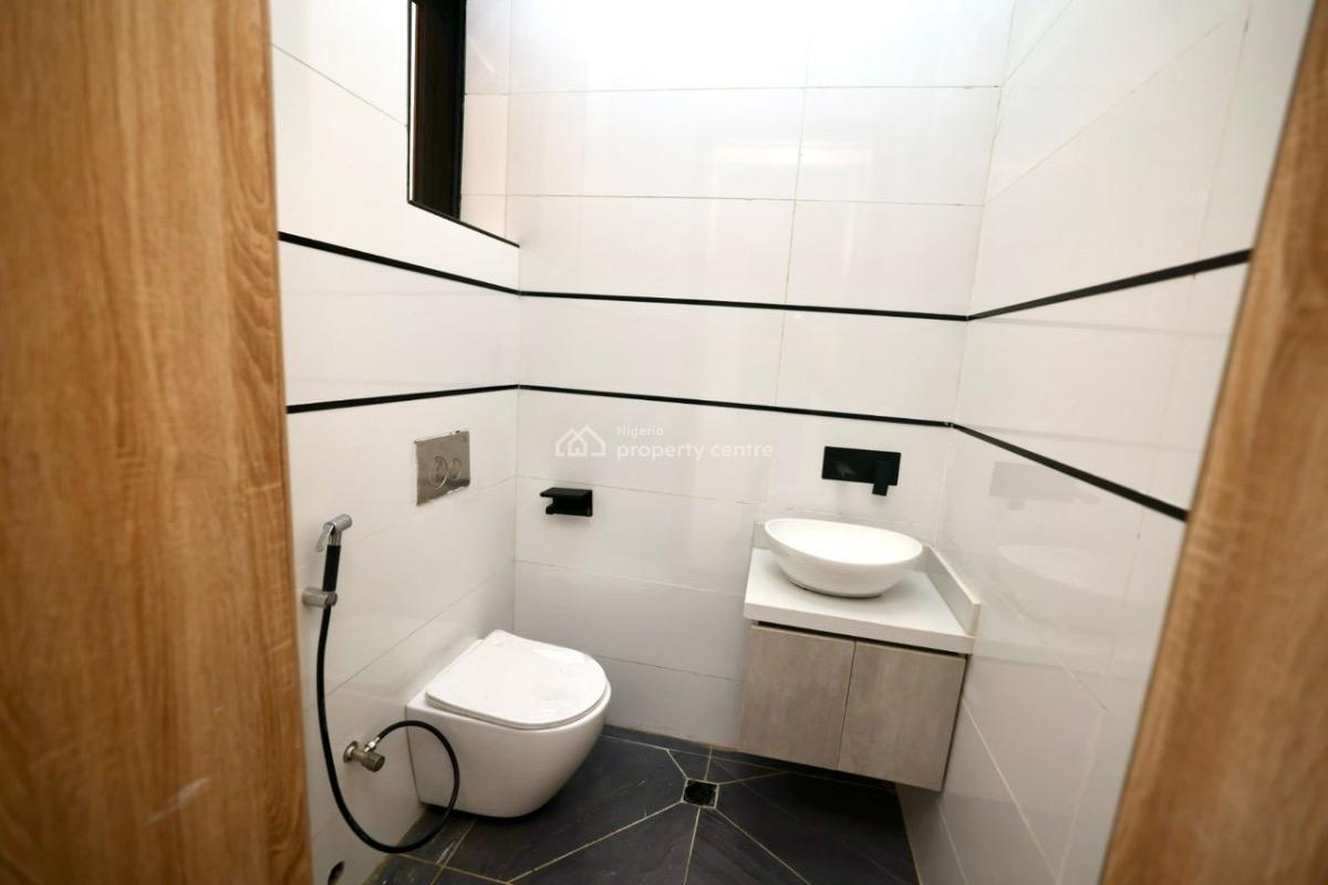 Brand New 2 Bedroom Apartment with a Bq Each in Lekki Phase 1., Lekki Phase 1., Lekki Phase 1, Lekki, Lagos, Flat / Apartment for Sale