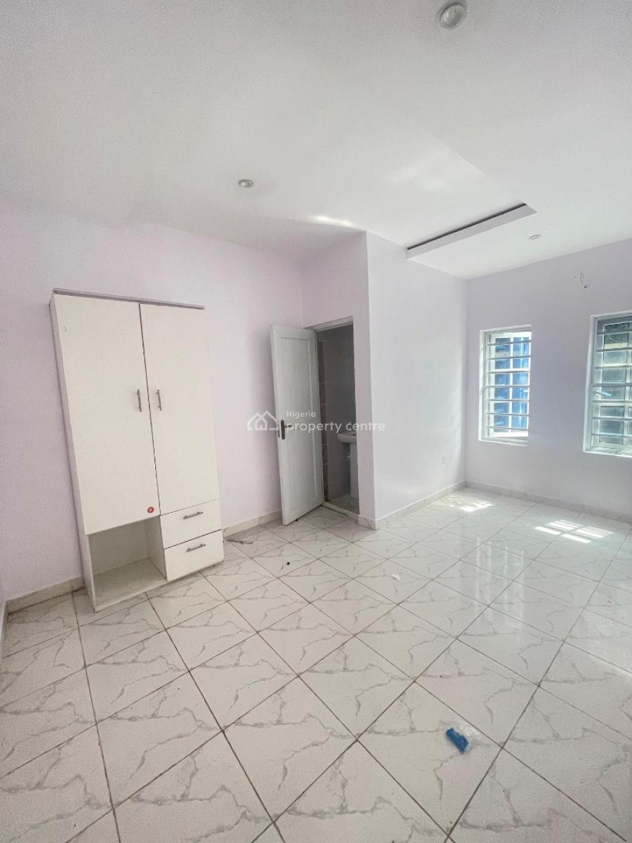 Standard 2 Bedrooms Apartment in a Call to Access Estate, Sangotedo, Ajah, Lagos, Flat / Apartment for Rent