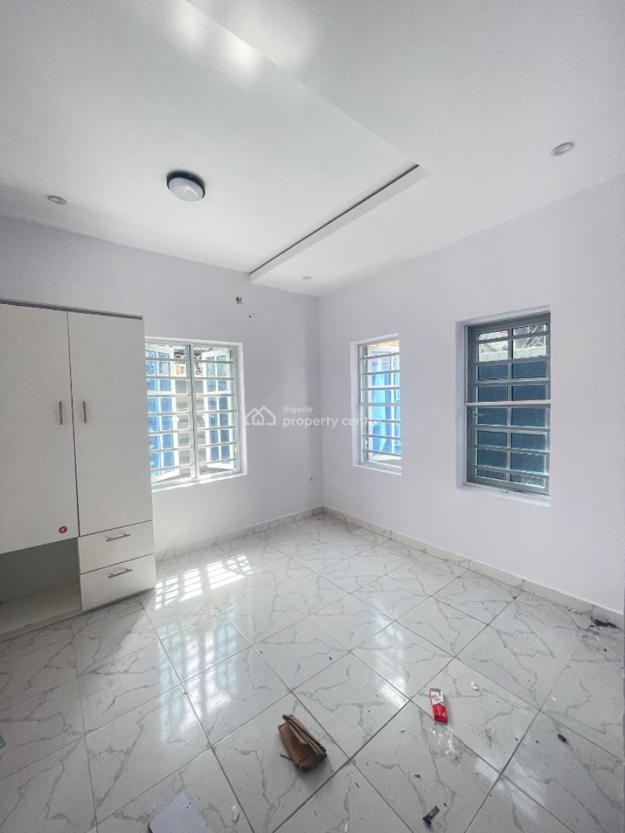 Standard 2 Bedrooms Apartment in a Call to Access Estate, Sangotedo, Ajah, Lagos, Flat / Apartment for Rent