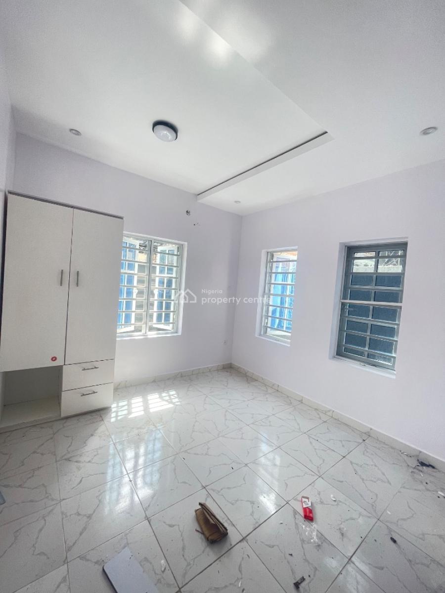 Standard 2 Bedrooms Apartment in a Call to Access Estate, Sangotedo, Ajah, Lagos, Flat / Apartment for Rent