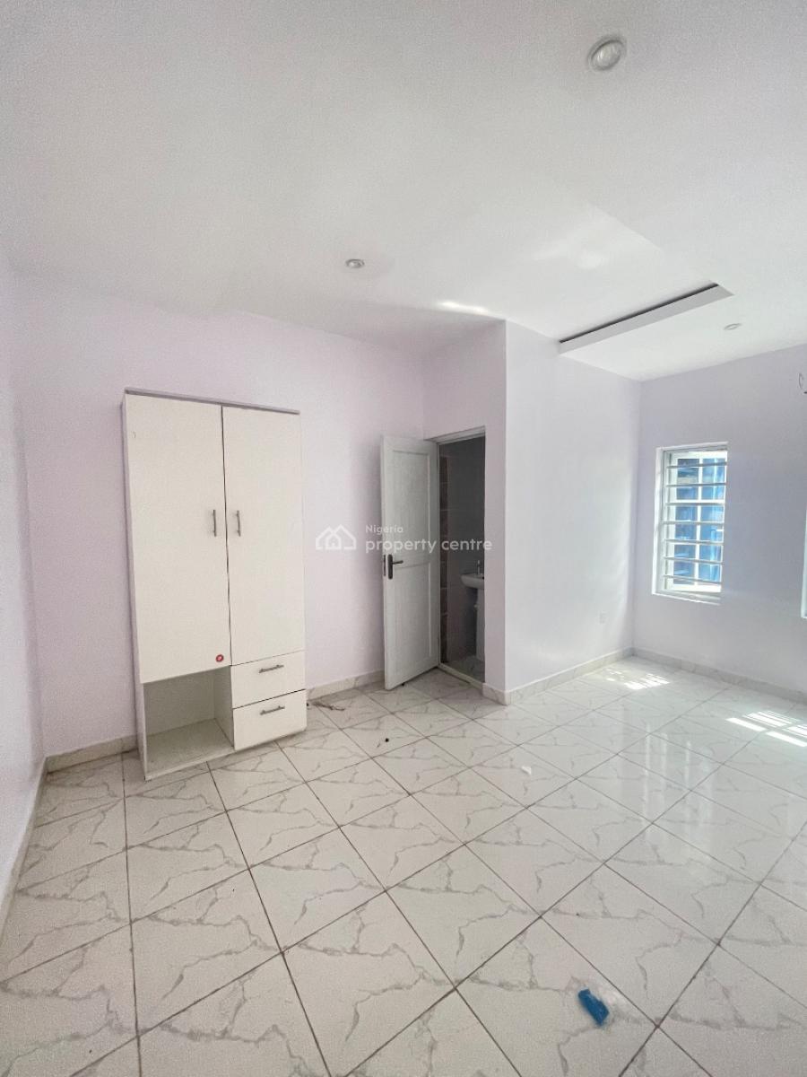 Standard 2 Bedrooms Apartment in a Call to Access Estate, Sangotedo, Ajah, Lagos, Flat / Apartment for Rent