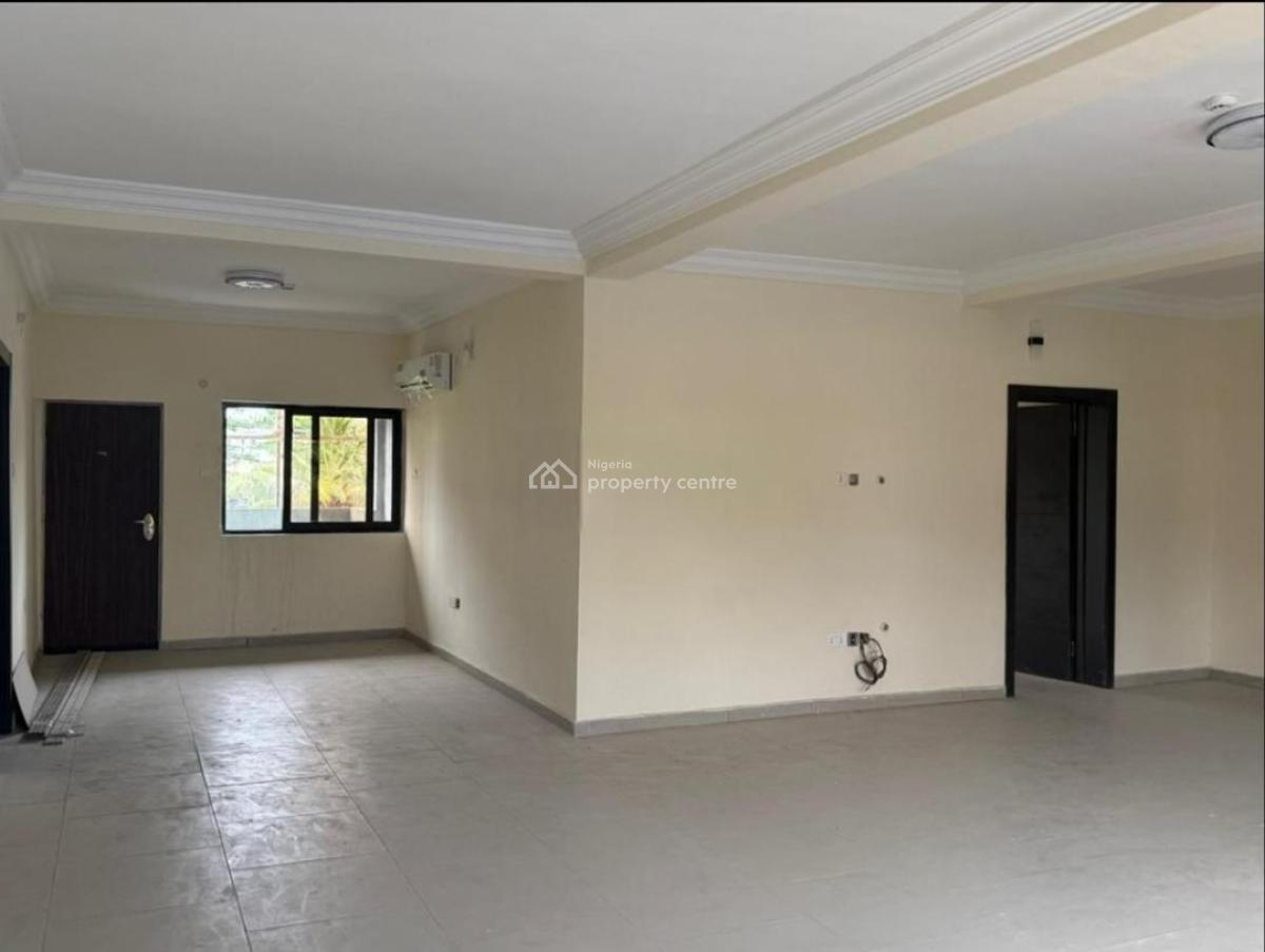 Newly Renovated 3-bedroom Apartments --, Lekki Phase 1, Lekki, Lagos, Flat / Apartment for Rent