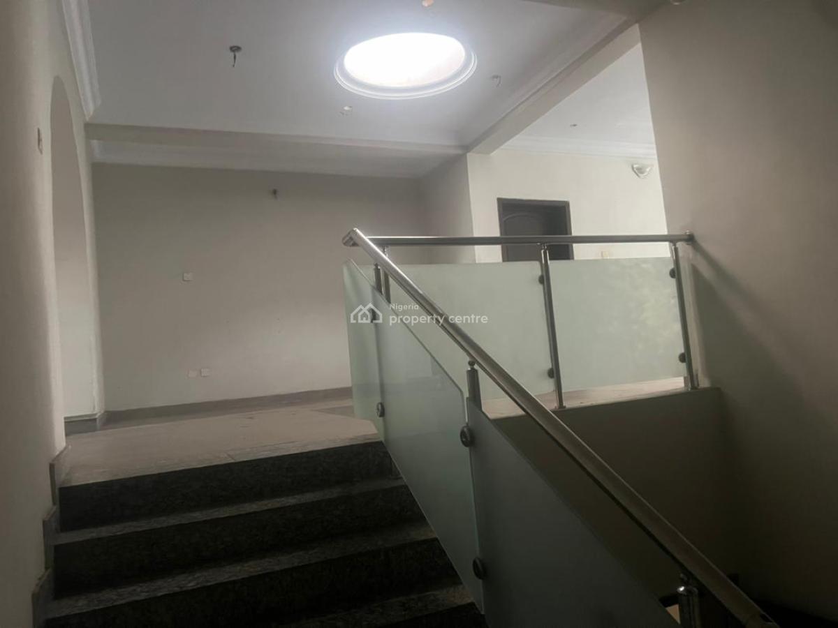 Self Compound 4 Bedroom Semi-detached House with 2 Rooms Bq, Lekki Phase 1, Lekki, Lagos, Semi-detached Duplex for Rent