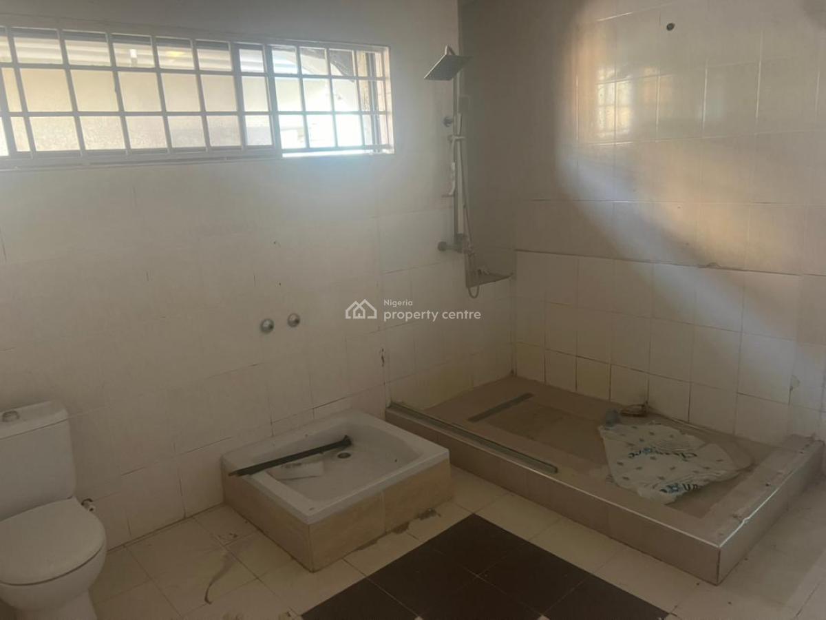 Self Compound 4 Bedroom Semi-detached House with 2 Rooms Bq, Lekki Phase 1, Lekki, Lagos, Semi-detached Duplex for Rent