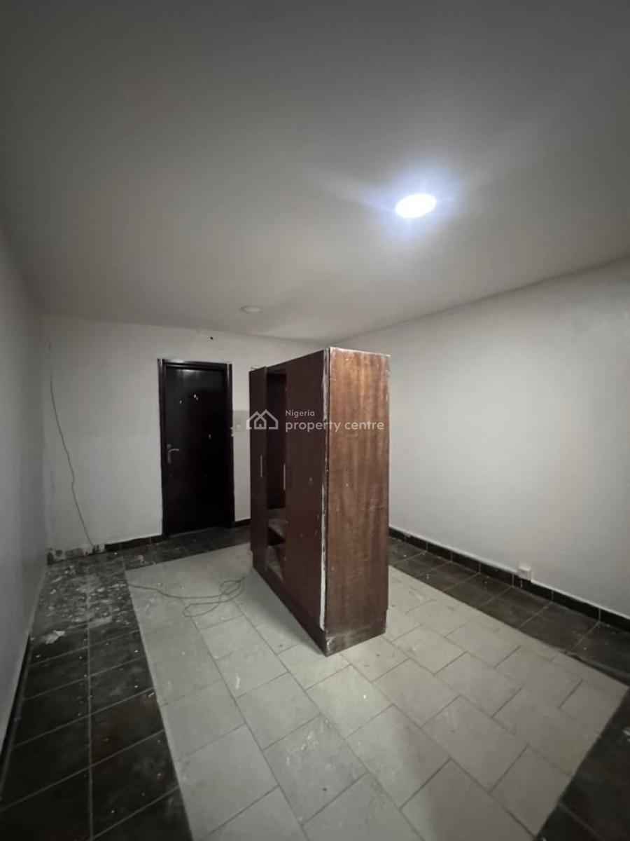 Well Capacious 4 Bedroom Private Terrace with Bq and Gate House, Lekki Phase 1, Lekki, Lagos, Terraced Duplex for Sale