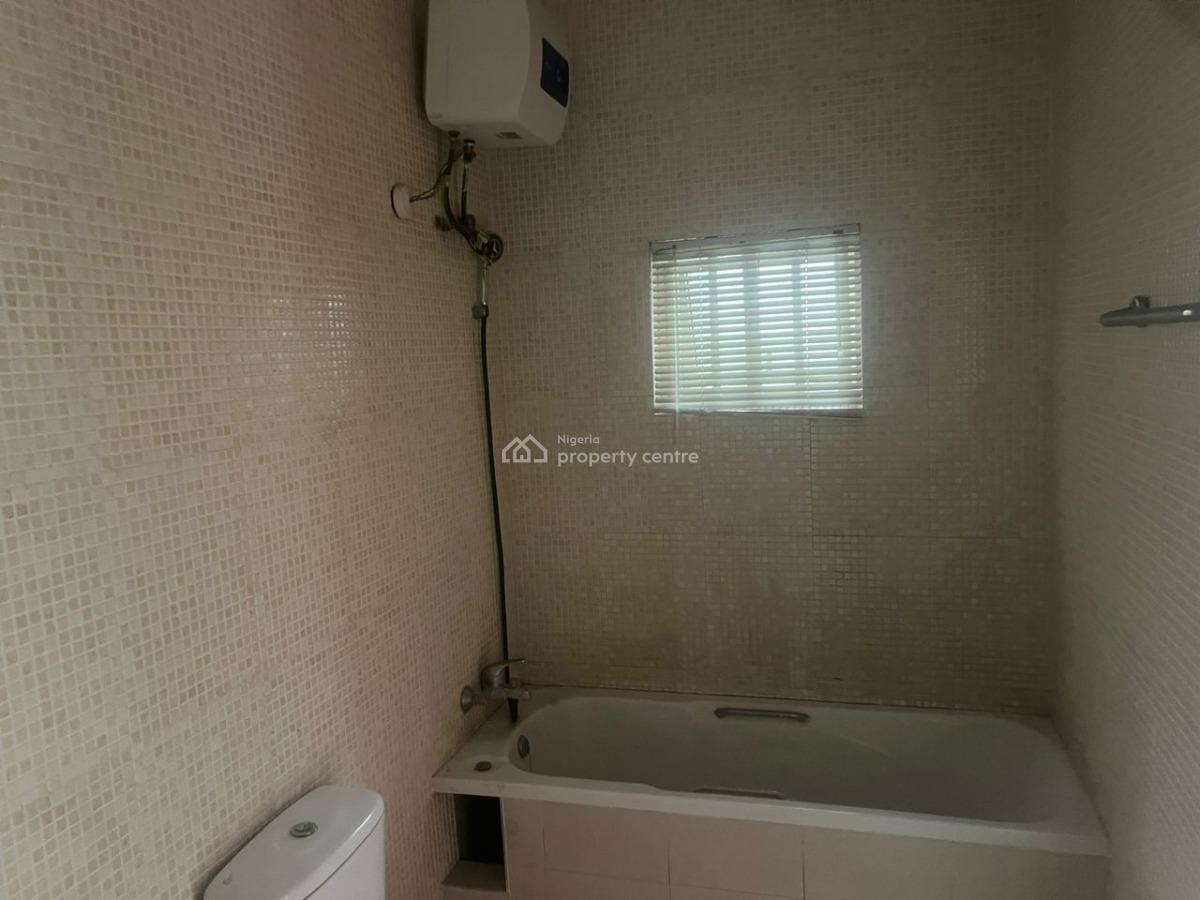 3 Bedroom Semi Furnished Flat, Lekki Phase 1, Lekki, Lagos, Flat / Apartment for Rent