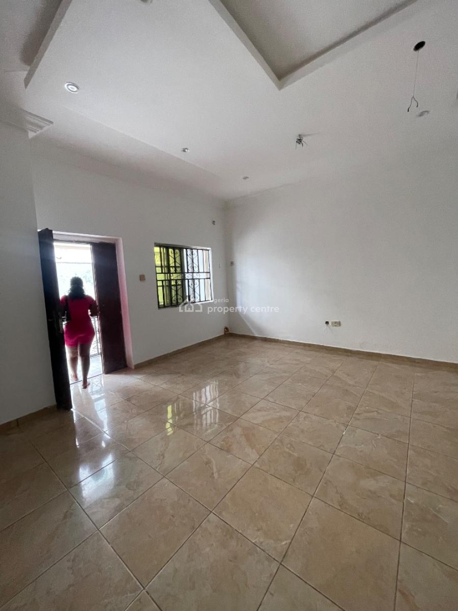 Standard Mini Flat in a Very Good Estate with Pool and Gym, Located Inside an Estate,good Road,interlocked,beautiful Estate, Sangotedo, Ajah, Lagos, Mini Flat (room and Parlour) for Rent