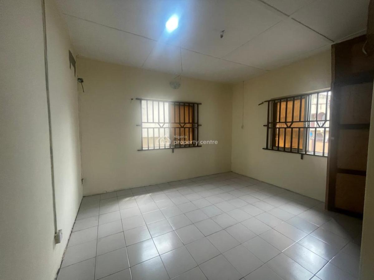 Detached Duplex, Olowora Beside Omole Phase 2, Olowora, Magodo, Lagos, Detached Duplex for Rent