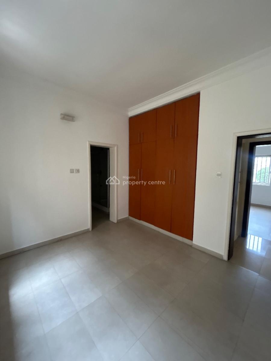 a Well Maintained and Spacious Serviced 3 Bedroom Apartment with Bq, Lekki Phase 1, Lekki, Lagos, Flat / Apartment for Rent
