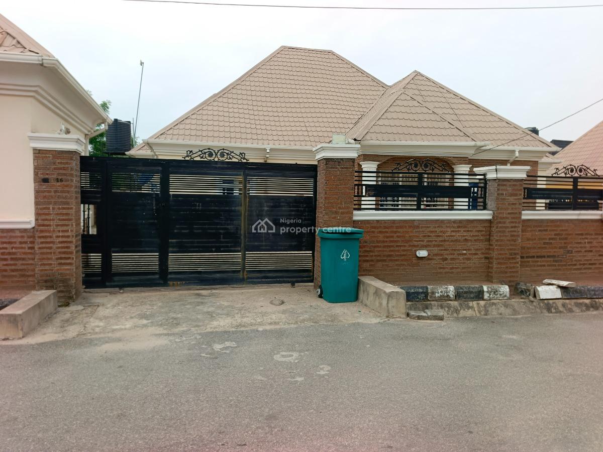 Luxury 3 Bedroom Bungalow with Excellent Facilities in Lugbe -abuja, Fha Lugbe Back of Amac Market, Fha (f.h.a), Lugbe District, Abuja, Detached Bungalow for Sale