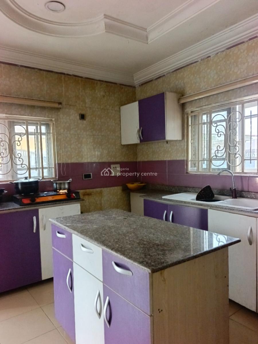 Luxury 3 Bedroom Bungalow with Excellent Facilities in Lugbe -abuja, Fha Lugbe Back of Amac Market, Fha (f.h.a), Lugbe District, Abuja, Detached Bungalow for Sale