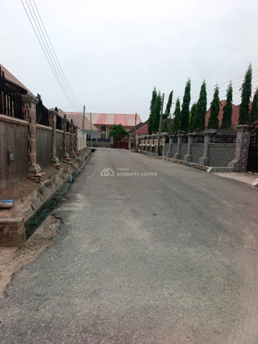 Luxury 3 Bedroom Bungalow with Excellent Facilities in Lugbe -abuja, Fha Lugbe Back of Amac Market, Fha (f.h.a), Lugbe District, Abuja, Detached Bungalow for Sale