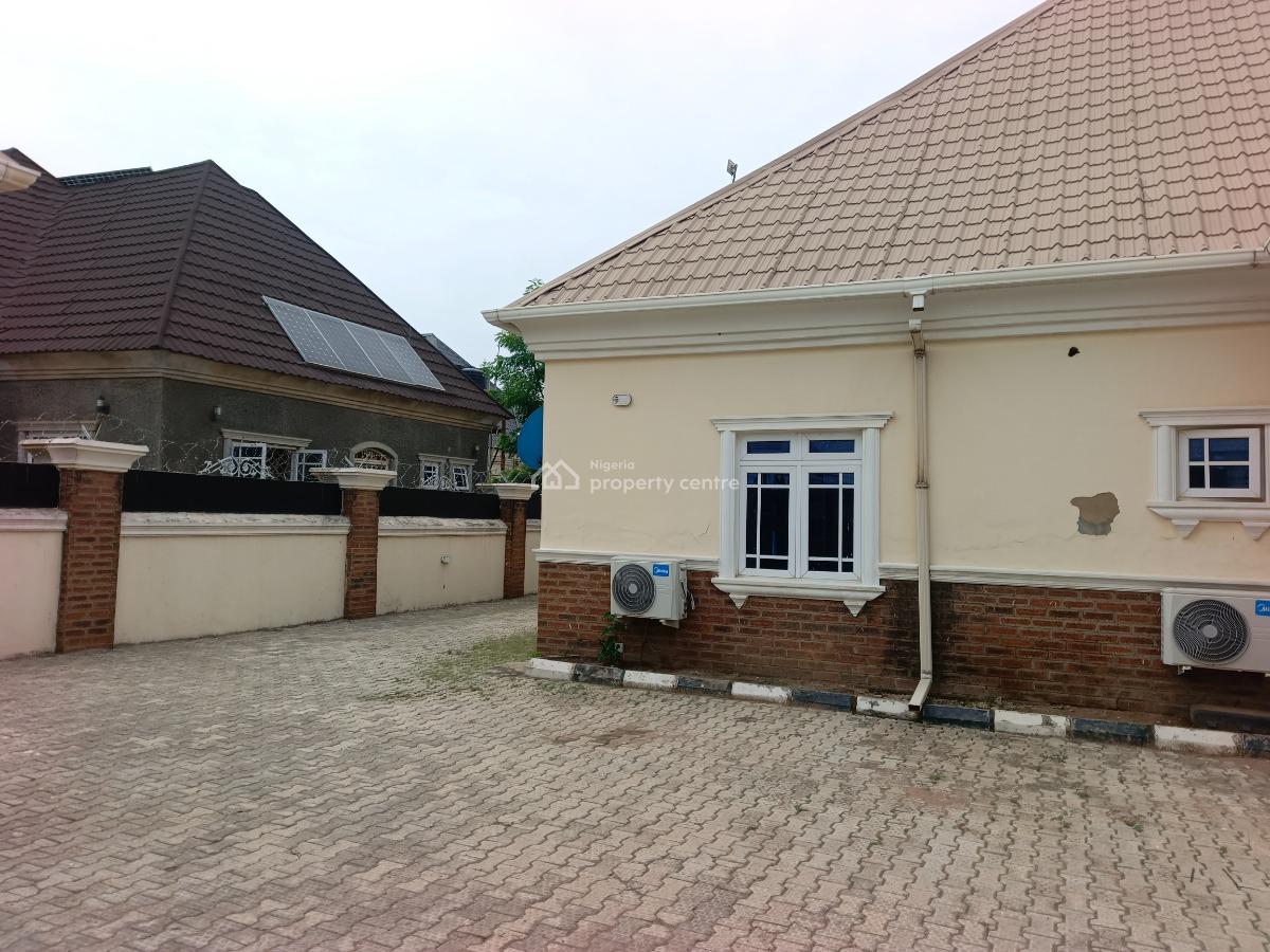 Luxury 3 Bedroom Bungalow with Excellent Facilities in Lugbe -abuja, Fha Lugbe Back of Amac Market, Fha (f.h.a), Lugbe District, Abuja, Detached Bungalow for Sale