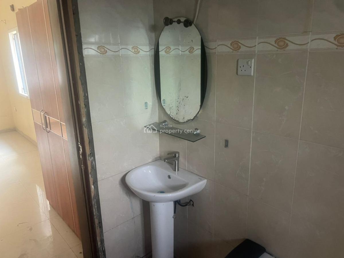 Self Compound Spacious 5 Bedroom Fully Detached Duplex with 2 Rooms Bq, Lekki Phase 1, Lekki, Lagos, Detached Duplex for Rent