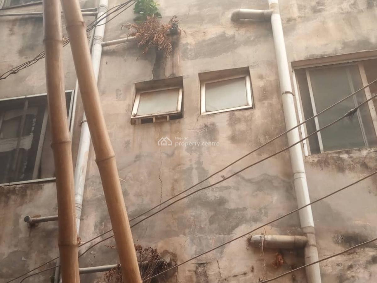 Nice 3 Bedroom Flat Apartment in a Secure Estate, Llsdpc Odunla Ikorodu, Ikorodu, Lagos, Block of Flats for Sale