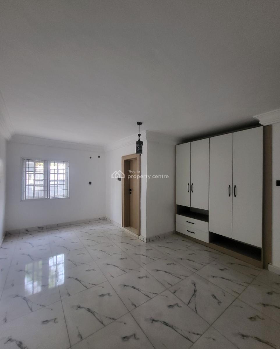Luxurious Massive 3bedroom Flat, By Area1 Shopping Complex, Garki, Abuja, Flat / Apartment for Rent