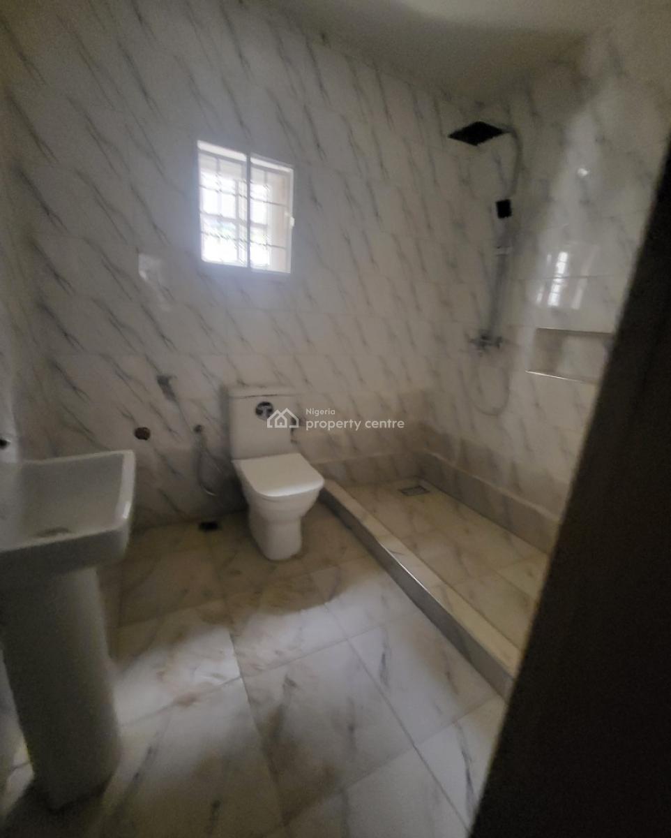 Luxurious Massive 3bedroom Flat, By Area1 Shopping Complex, Garki, Abuja, Flat / Apartment for Rent