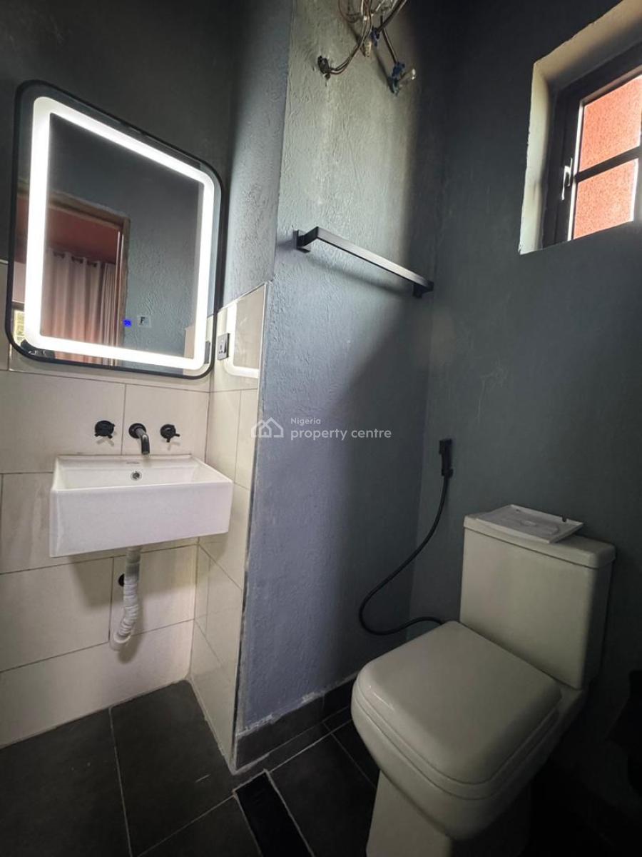 90s Inspired 3 Bedroom Apartment with Gym & Swimming Pool, Lekki Phase 1, Lekki, Lagos, Flat / Apartment for Sale