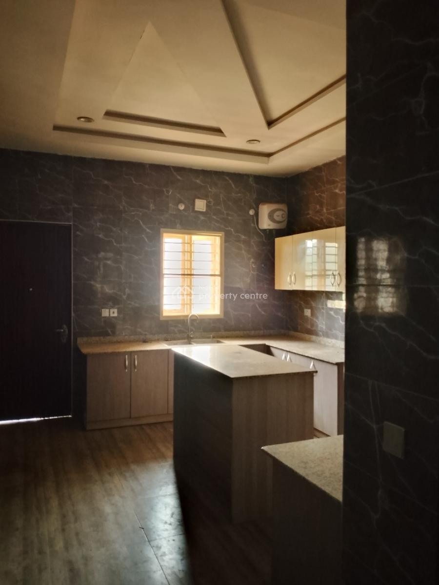 Massive 3 Bedroom, Apo Resettlement, Apo, Abuja, Flat / Apartment for Rent