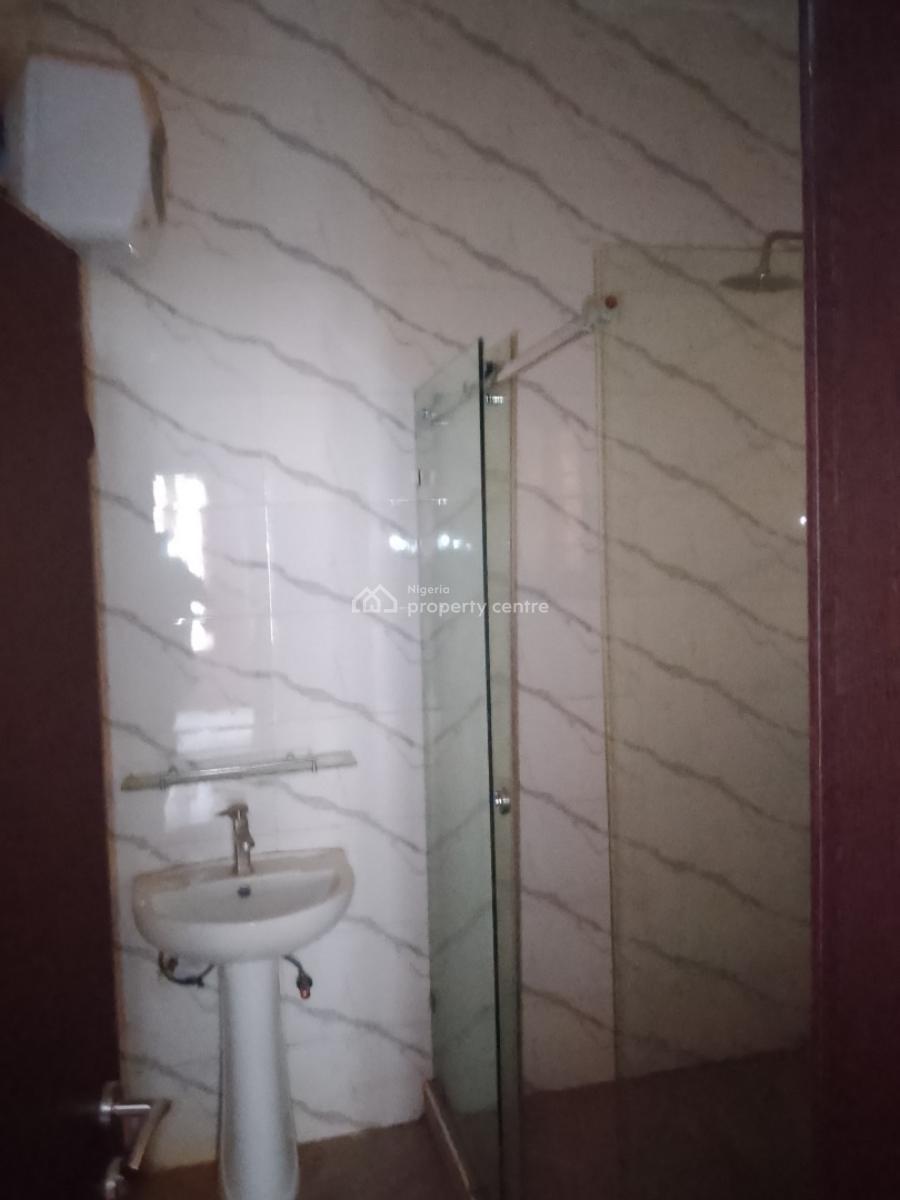 Massive 3 Bedroom, Apo Resettlement, Apo, Abuja, Flat / Apartment for Rent