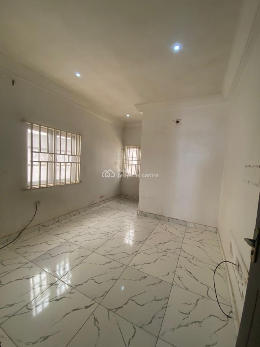 Very Standard 1 Bedroom Flat 5th Avenue 3m Annum, Gwarinpa, Abuja, Flat / Apartment for Rent