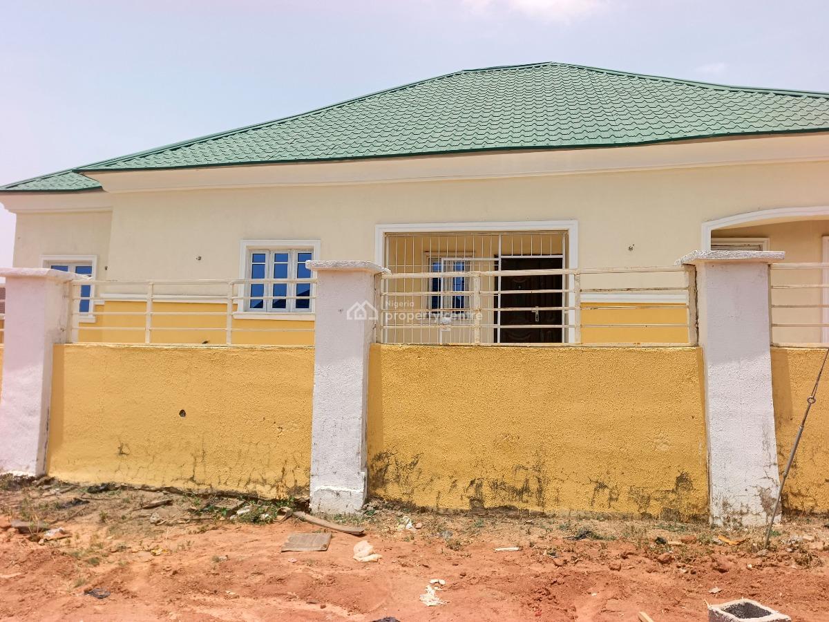 Luxury 3 Bedroom Bungalow with Excellent Facilities in Lugbe -abuja, Lugbe District in an Estate. Abuja - Nigeria., Pyakasa, Lugbe District, Abuja, Detached Bungalow for Sale
