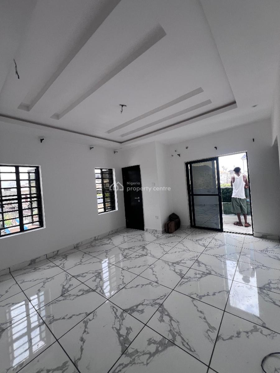 a Standard Mini Flat, Before Novare Shoprite Ajah, Lekki Phase 2, Lekki, Lagos, Flat / Apartment for Rent