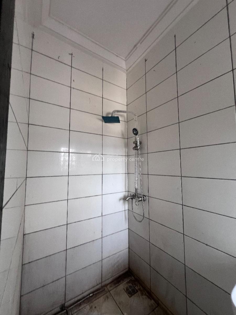 a Standard Mini Flat, Before Novare Shoprite Ajah, Lekki Phase 2, Lekki, Lagos, Flat / Apartment for Rent
