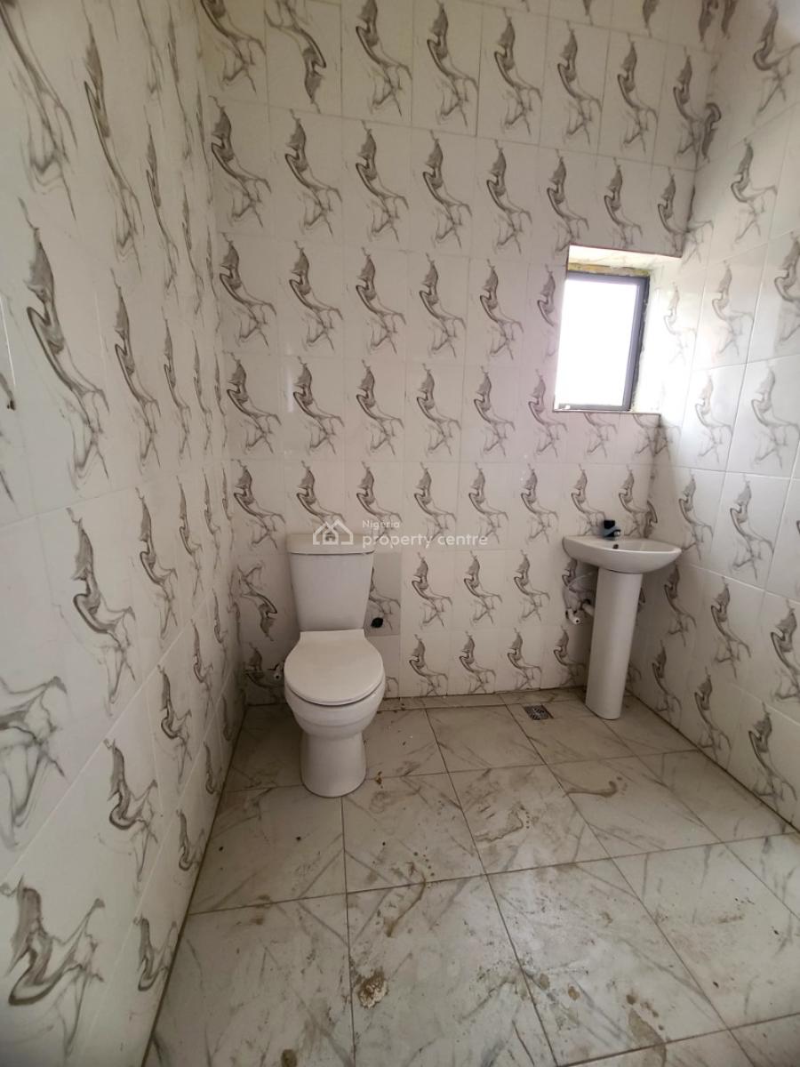 Standard and Spacious Mini Flat with Balcony, St Finbarrs Road, Akoka, Yaba, Lagos, Mini Flat (room and Parlour) for Rent