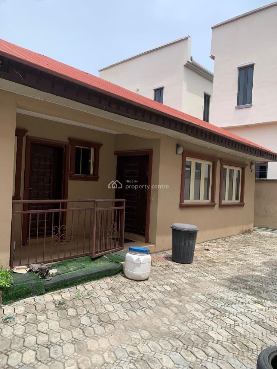 a Well Maintained Two Bedroom Apartment, Orchid Road Lekki Lagos, Lekki Phase 2, Lekki, Lagos, Flat / Apartment for Rent