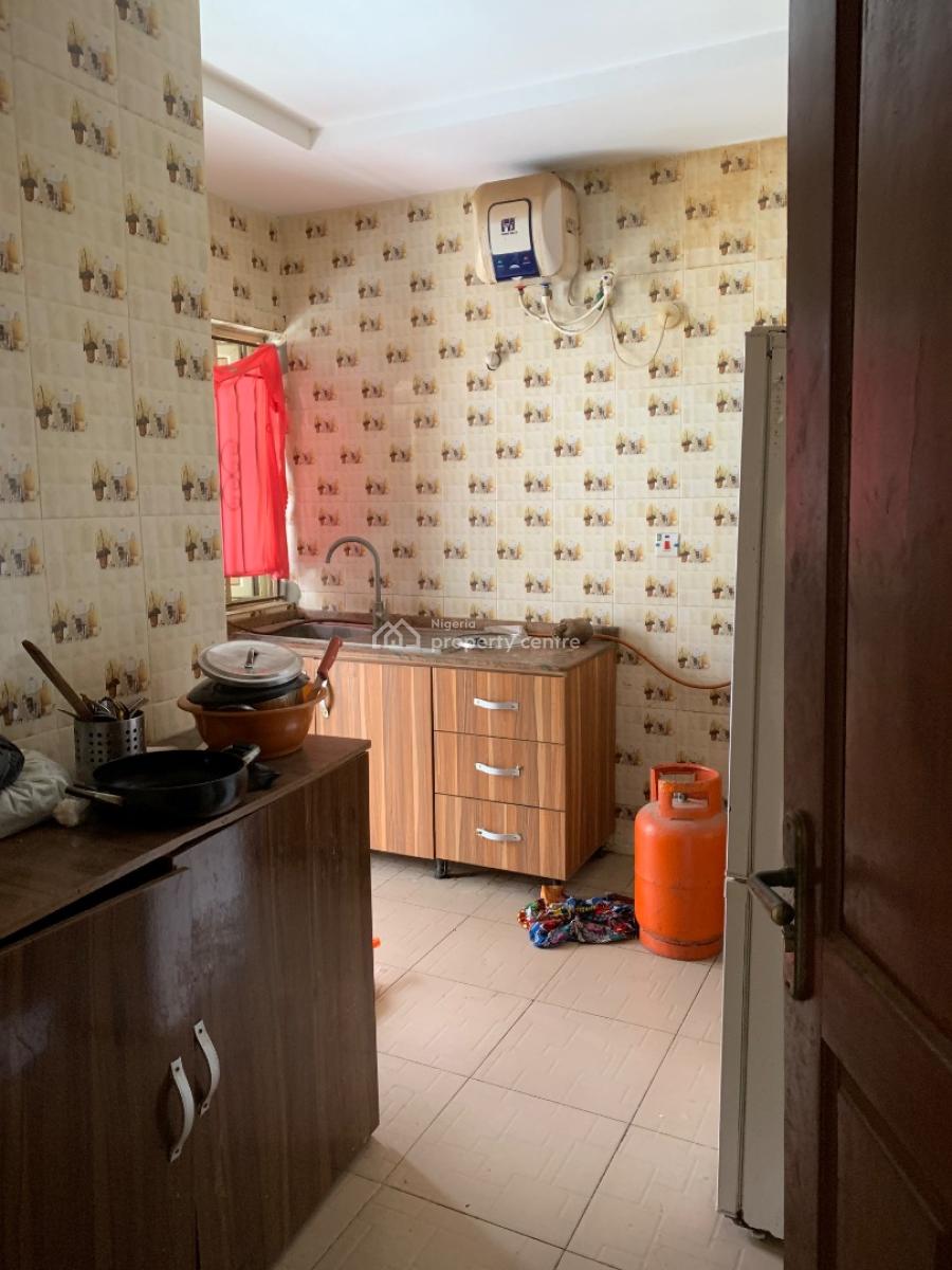 a Well Maintained Two Bedroom Apartment, Orchid Road Lekki Lagos, Lekki Phase 2, Lekki, Lagos, Flat / Apartment for Rent