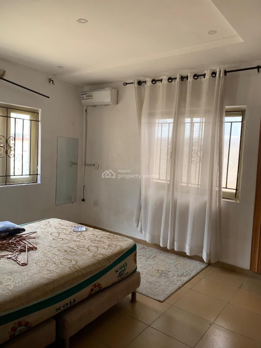 a Well Maintained Two Bedroom Apartment, Orchid Road Lekki Lagos, Lekki Phase 2, Lekki, Lagos, Flat / Apartment for Rent