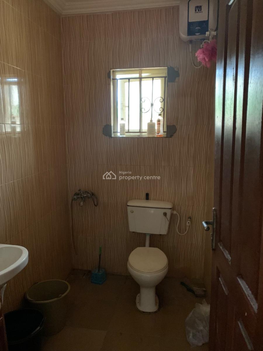 a Well Maintained Two Bedroom Apartment, Orchid Road Lekki Lagos, Lekki Phase 2, Lekki, Lagos, Flat / Apartment for Rent