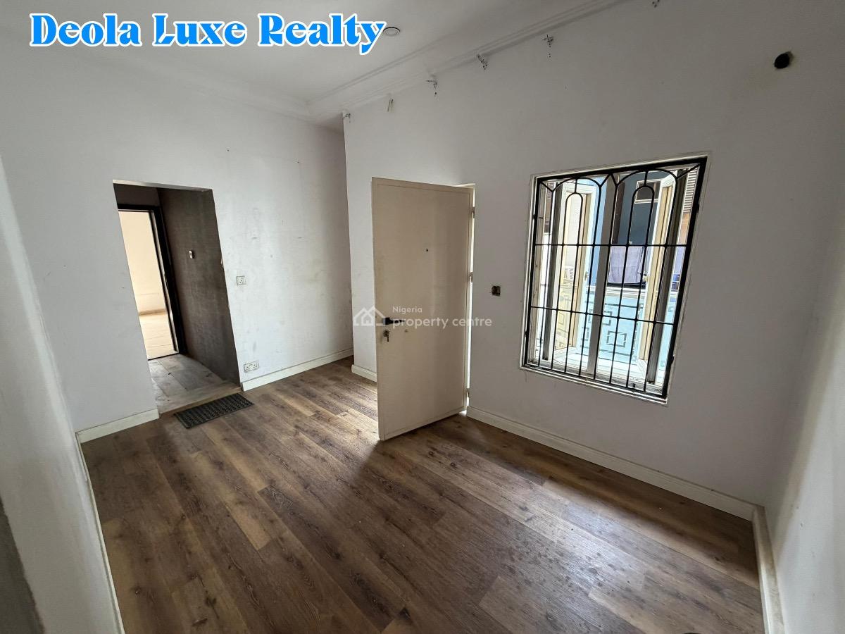 a Nice and Spacious 1 Bedrooms Fully Serviced Apartment with Balcony, Off Admiralty Way, Lekki Phase 1, Lekki, Lagos, Mini Flat (room and Parlour) for Rent