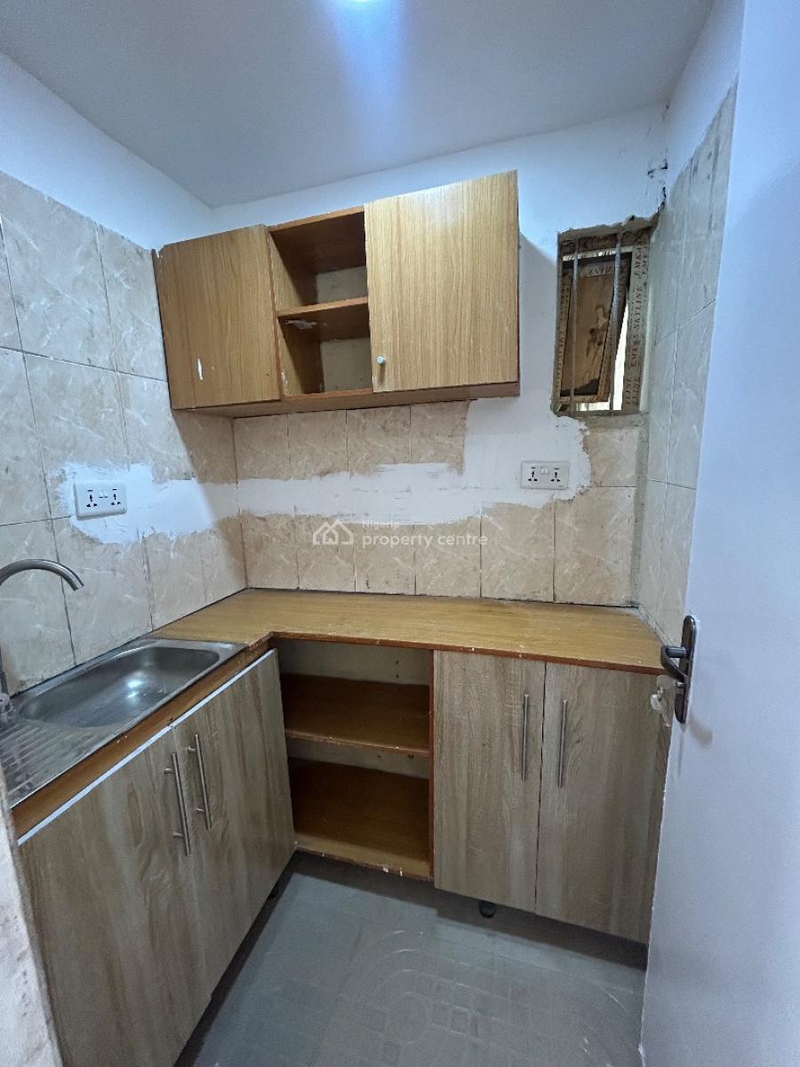Well Maintained and Spacious Serviced 1 Bedroom Apartment, Lekki Phase 1, Lekki, Lagos, Mini Flat (room and Parlour) for Rent