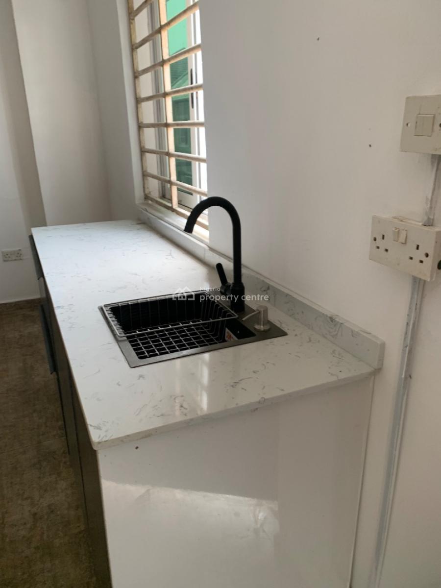 Smart Studio Apartment in an Estate, Orchard Road Lekki Lagos, Lekki Phase 2, Lekki, Lagos, Self Contain (single Rooms) for Rent